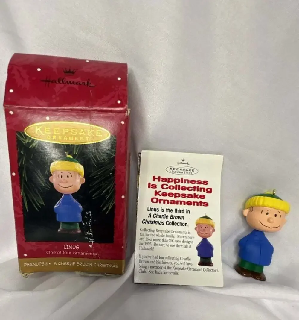 Hallmark Keepsake Ornament Linus Peanuts A Charlie Brown Christmas